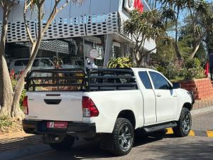 Toyota Hilux 2.4GD-6 Xtra cab Raider manual - Image 2
