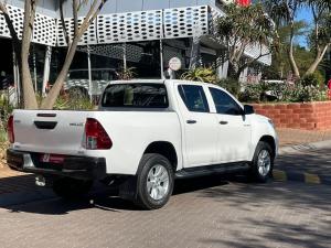 Toyota Hilux 2.4GD-6 double cab 4x4 SRX auto - Image 2