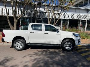 Toyota Hilux 2.4GD-6 double cab 4x4 SRX auto - Image 3
