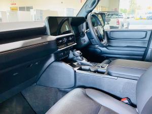 Toyota Land Cruiser Prado 2.8GD VX-R - Image 7