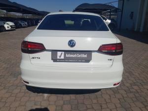 Volkswagen Jetta 1.4TSI Comfortline auto - Image 5