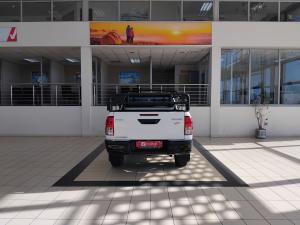 Toyota Hilux 2.4GD-6 Xtra cab Raider manual - Image 6