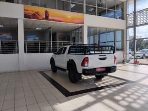 Toyota Hilux 2.4GD-6 Xtra cab Raider manual - Image 10