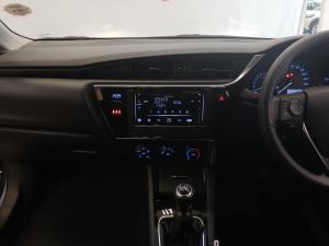 Toyota Corolla Quest 1.8 Plus manual - Image 15