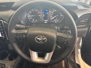 Toyota Hilux 2.4 GD-6 RB Raider automaticD/C - Image 8