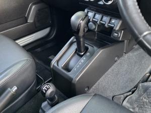 Suzuki Jimny 1.5 GLX automatic - Image 10