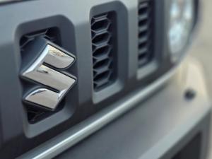 Suzuki Jimny 1.5 GLX automatic - Image 24