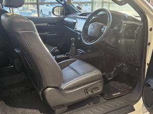 Toyota Hilux 2.8 GD-6 RB LegendE/CAB - Image 9