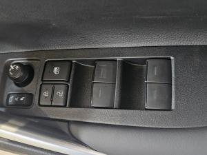 Toyota Corolla Cross 1.8 Xi - Image 18