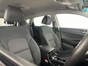 Hyundai Tucson 2.0 Premium automatic - Image 19