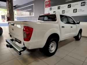 Nissan Navara 2.5DDTi double cab SE auto - Image 10