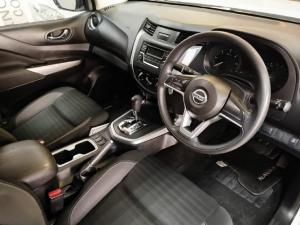 Nissan Navara 2.5DDTi double cab SE auto - Image 5