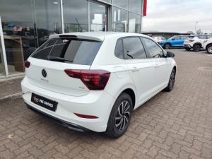 Volkswagen Polo hatch 1.0TSI - Image 3