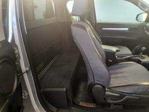 Toyota Hilux 2.4GD-6 Xtra cab Raider auto - Image 13