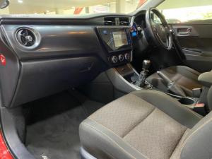 Toyota Auris 1.6 XS - Image 11