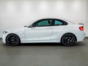 BMW 2 Series 220i coupe Sport Line - Image 3