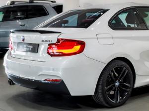 BMW 2 Series 220i coupe Sport Line - Image 9