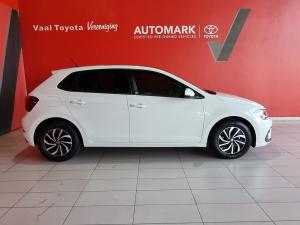 Volkswagen Polo hatch 1.0TSI Life manual - Image 2