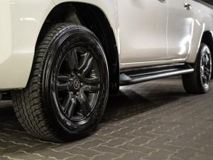 Toyota Hilux 2.8GD-6 double cab Raider auto - Image 10