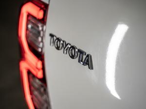 Toyota Hilux 2.8GD-6 double cab Raider auto - Image 17