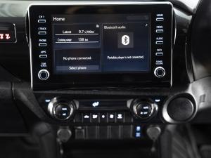 Toyota Hilux 2.8GD-6 double cab Raider auto - Image 23