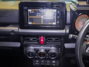 Suzuki Jimny 1.5 GLX AllGrip 3-door manual - Image 9