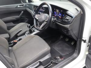 Volkswagen Polo hatch 1.0TSI Life manual - Image 9