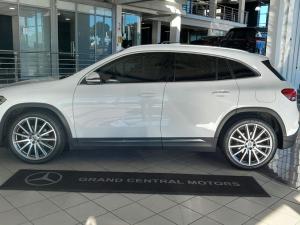 Mercedes-Benz GLA GLA200d Progressive - Image 4