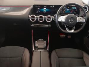 Mercedes-Benz GLA GLA200d Progressive - Image 7