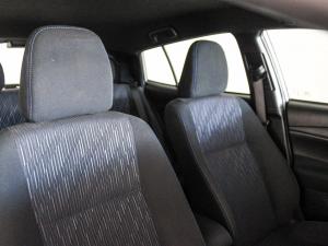 Toyota Yaris 5-door 1.0 XS - Image 10
