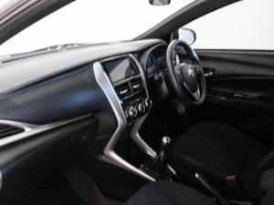 Toyota Yaris 5-door 1.0 XS - Image 14