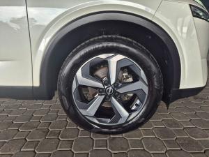 Nissan Qashqai 1.3T Acenta - Image 12