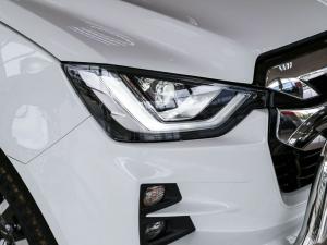 Isuzu D-Max 3.0TD double cab LSE 4x4 - Image 10