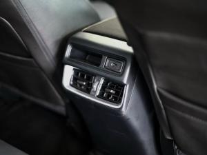 Isuzu D-Max 3.0TD double cab LSE 4x4 - Image 17