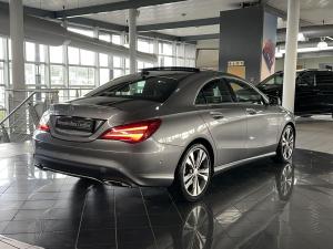 Mercedes-Benz CLA200d Urban automatic - Image 12