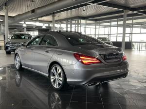 Mercedes-Benz CLA200d Urban automatic - Image 6
