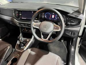 Volkswagen Polo hatch 1.0TSI Life manual - Image 12