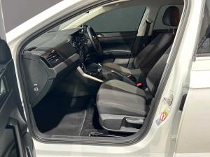 Volkswagen Polo hatch 1.0TSI Life manual - Image 14