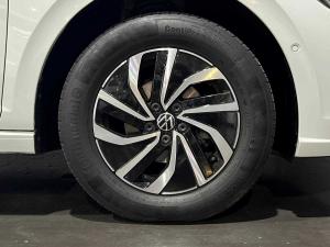 Volkswagen Polo hatch 1.0TSI Life manual - Image 16