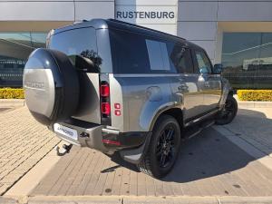 Land Rover Defender 110 D350 X-Dynamic HSE - Image 5