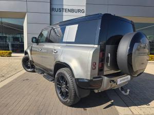 Land Rover Defender 110 D350 X-Dynamic HSE - Image 7