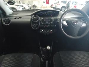 Toyota Etios Cross 1.5 Xs - Image 6