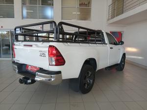 Toyota Hilux 2.4GD-6 single cab Raider manual - Image 2