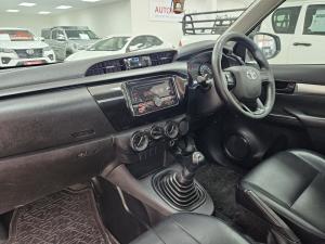 Toyota Hilux 2.0 single cab S (aircon) - Image 8