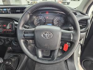 Toyota Hilux 2.0 single cab S (aircon) - Image 12
