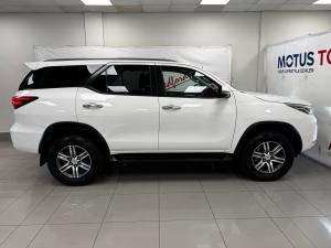 Toyota Fortuner 2.4GD-6 auto - Image 3