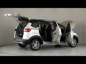 Renault Triber 1.0 Intens auto - Image 16