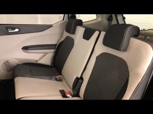 Renault Triber 1.0 Intens auto - Image 21