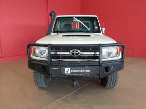 Toyota Land Cruiser 79 4.5D-4D V8 single cab LX - Image 5