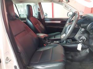 Toyota Hilux 2.4GD-6 double cab 4x4 SR - Image 10